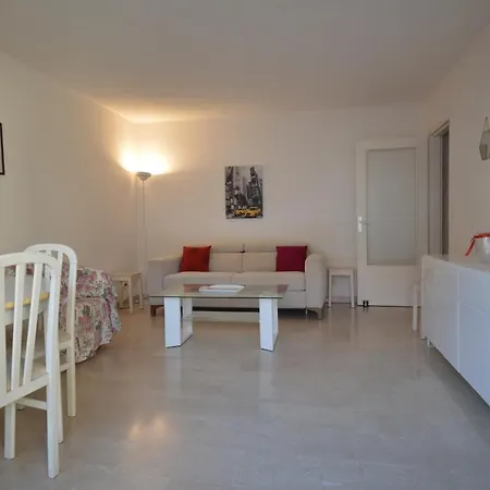 Ideal For Congresses Or Holidays Cannes