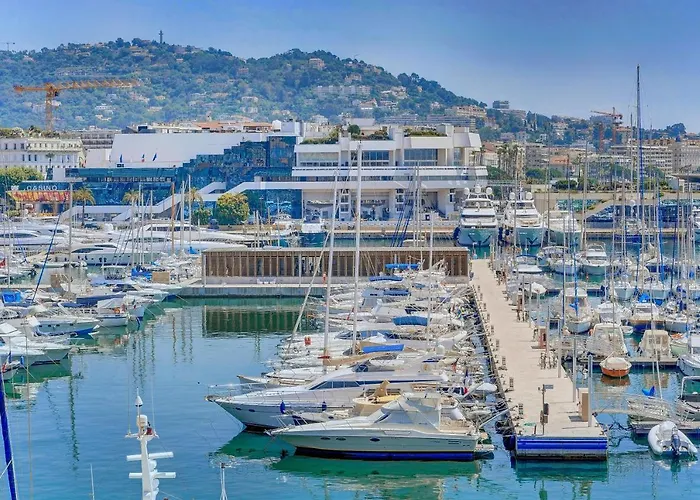 Ideal For Congresses Or Holidays Cannes